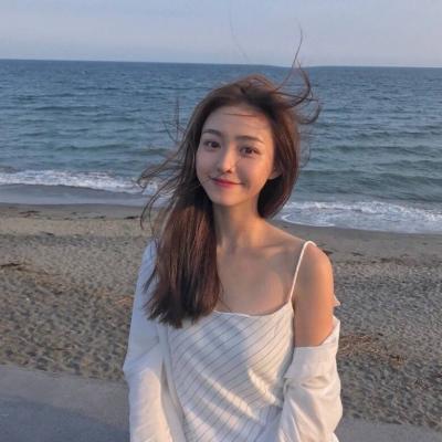 樊振东看霉霉新加坡演唱会