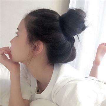 章子怡晒两个女儿照片，网友：大女儿和私下差别太大