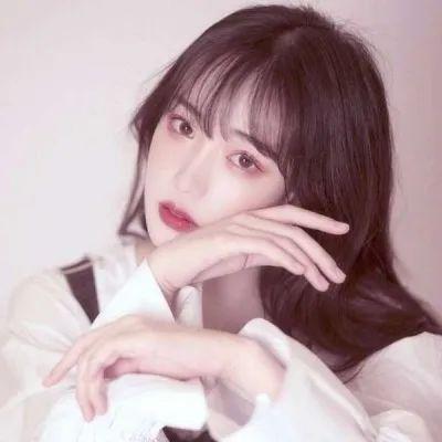 女摩托车手