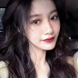 每次搬家我都带着一个神秘黑色小盒，里面是80只生死不明的蟑螂