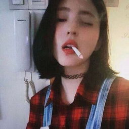 河里的月亮