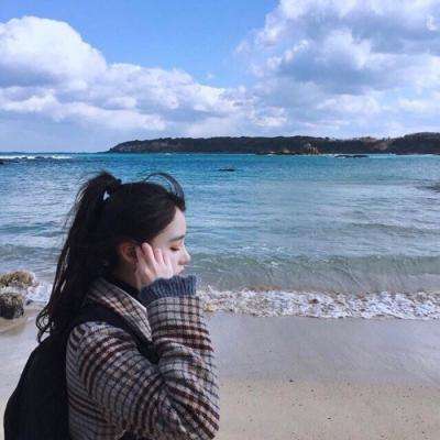 中看不中用？被无数军迷奉为最酷战斗机的F-14为何会被F-18取代？